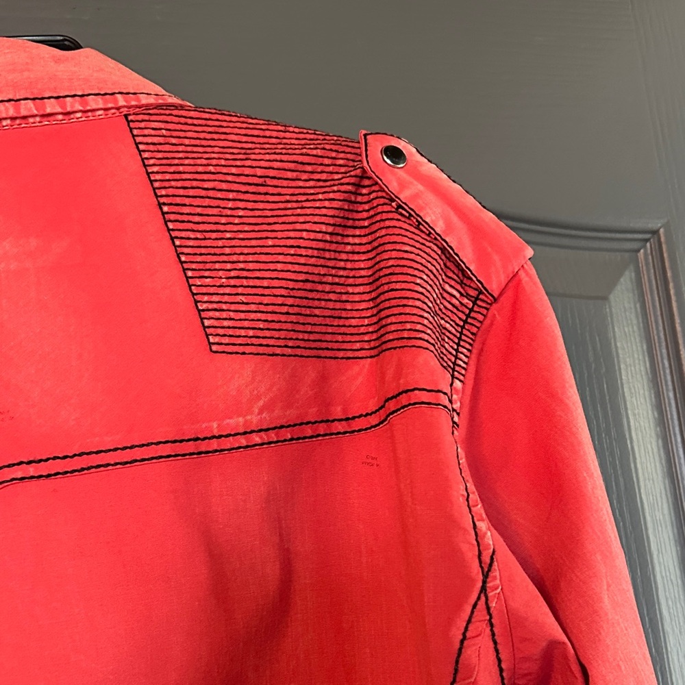 Buckle Black Vibrant Red Long Sleeve Shirt Large - Picture 7 of 9